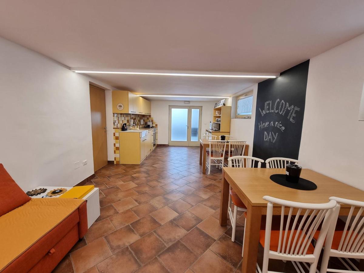 Apartment And Rooms Hisa Sonca Kobarid Ngoại thất bức ảnh
